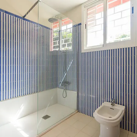 El Jardin De With Private Pool, Sauna & Jacuzzi Villa *